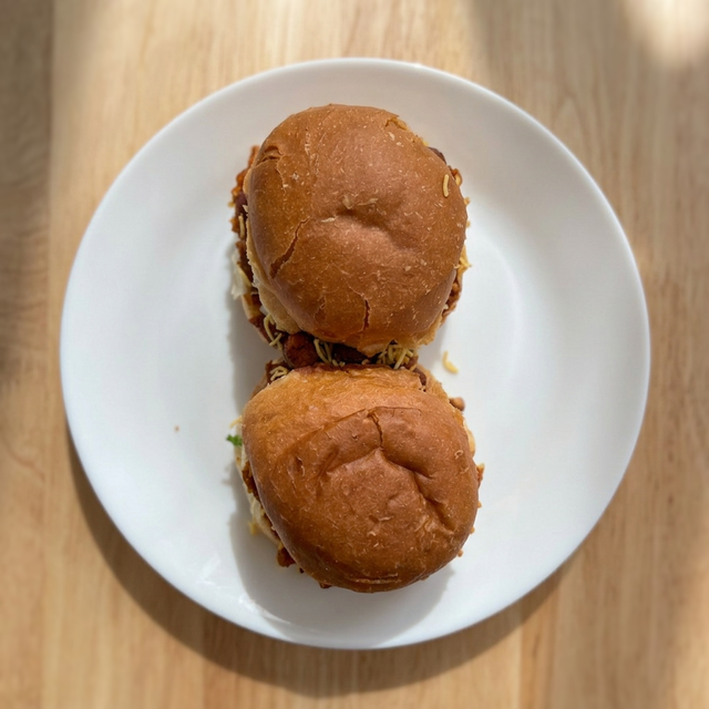 Dabeli.